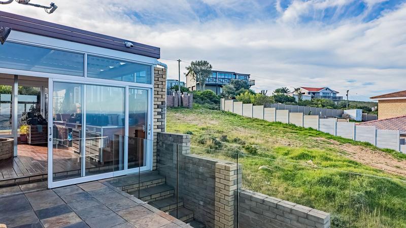 6 Bedroom Property for Sale in Dana Bay Western Cape